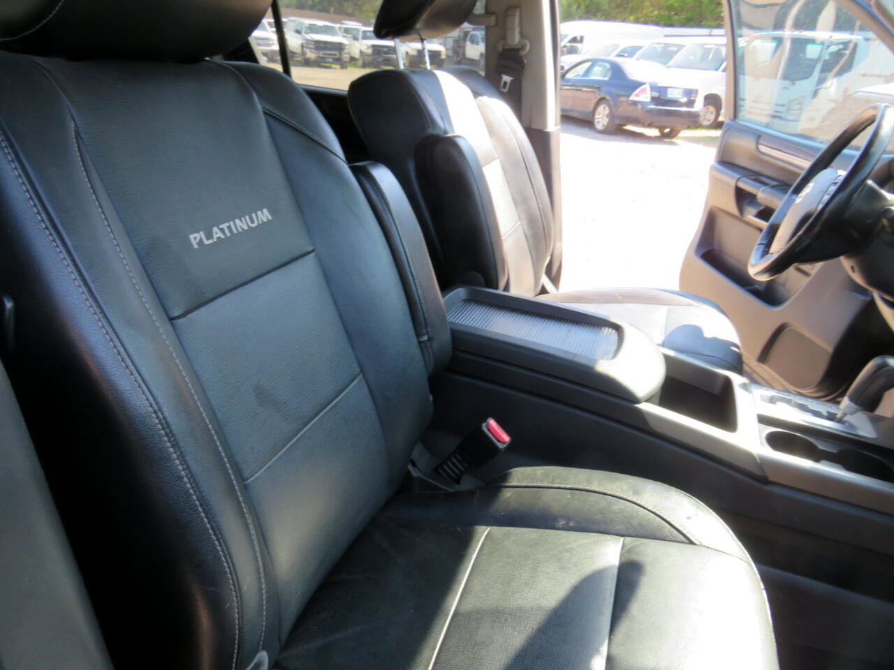 Used 2011 Nissan Armada Platinum image 37