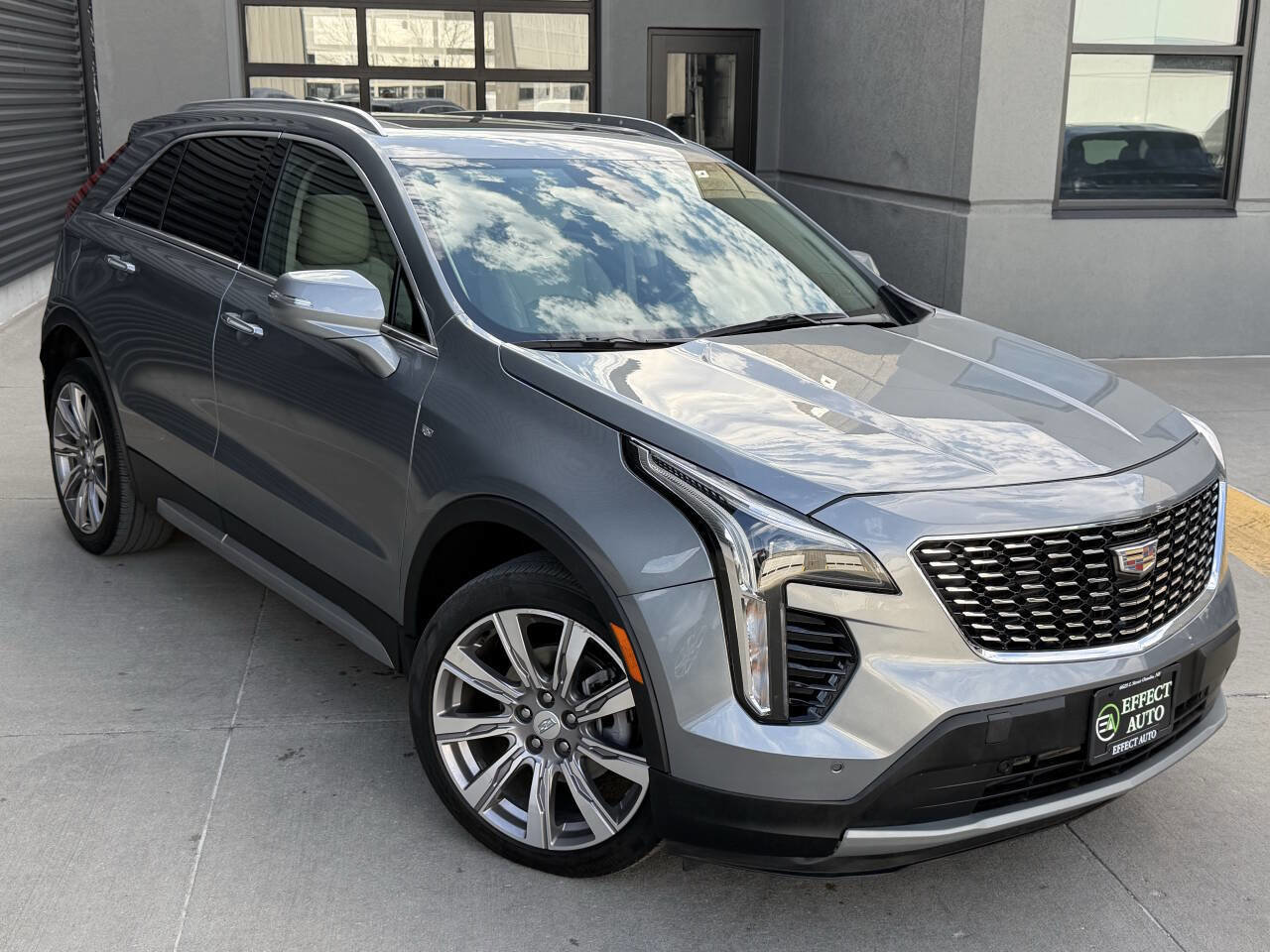 Used 2023 Cadillac XT4 Premium Luxury image 6