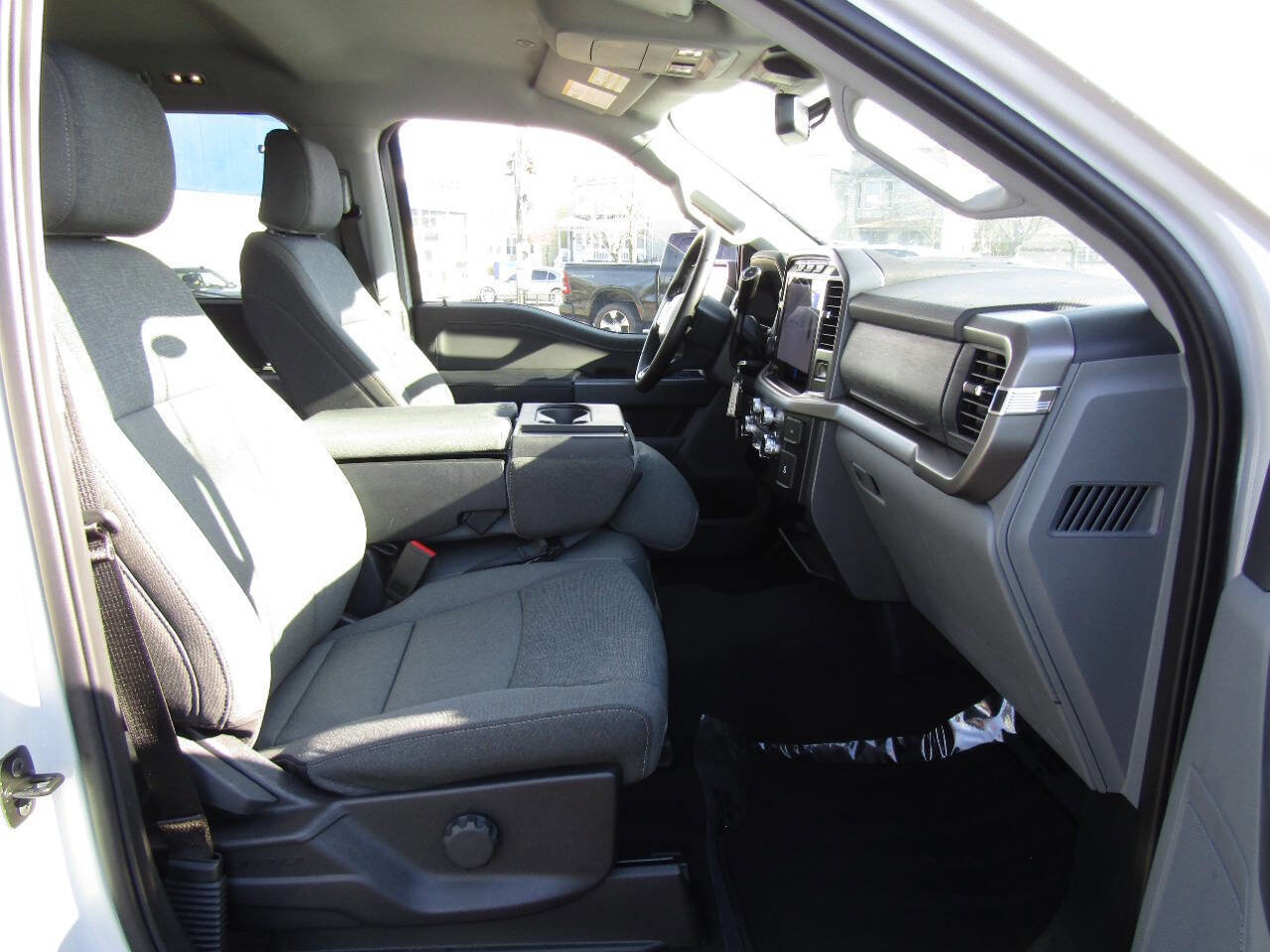 Used 2024 Ford F150 XLT image 29
