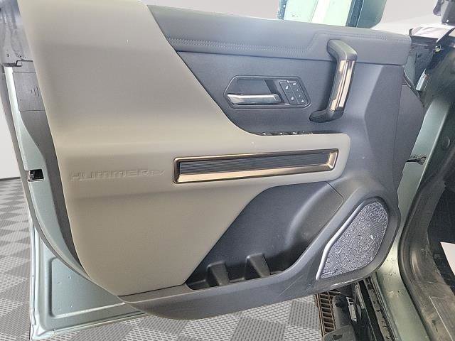Used 2024 GMC Hummer EV 3X w/ Extreme Off-Road Package AWD/4WD image 6