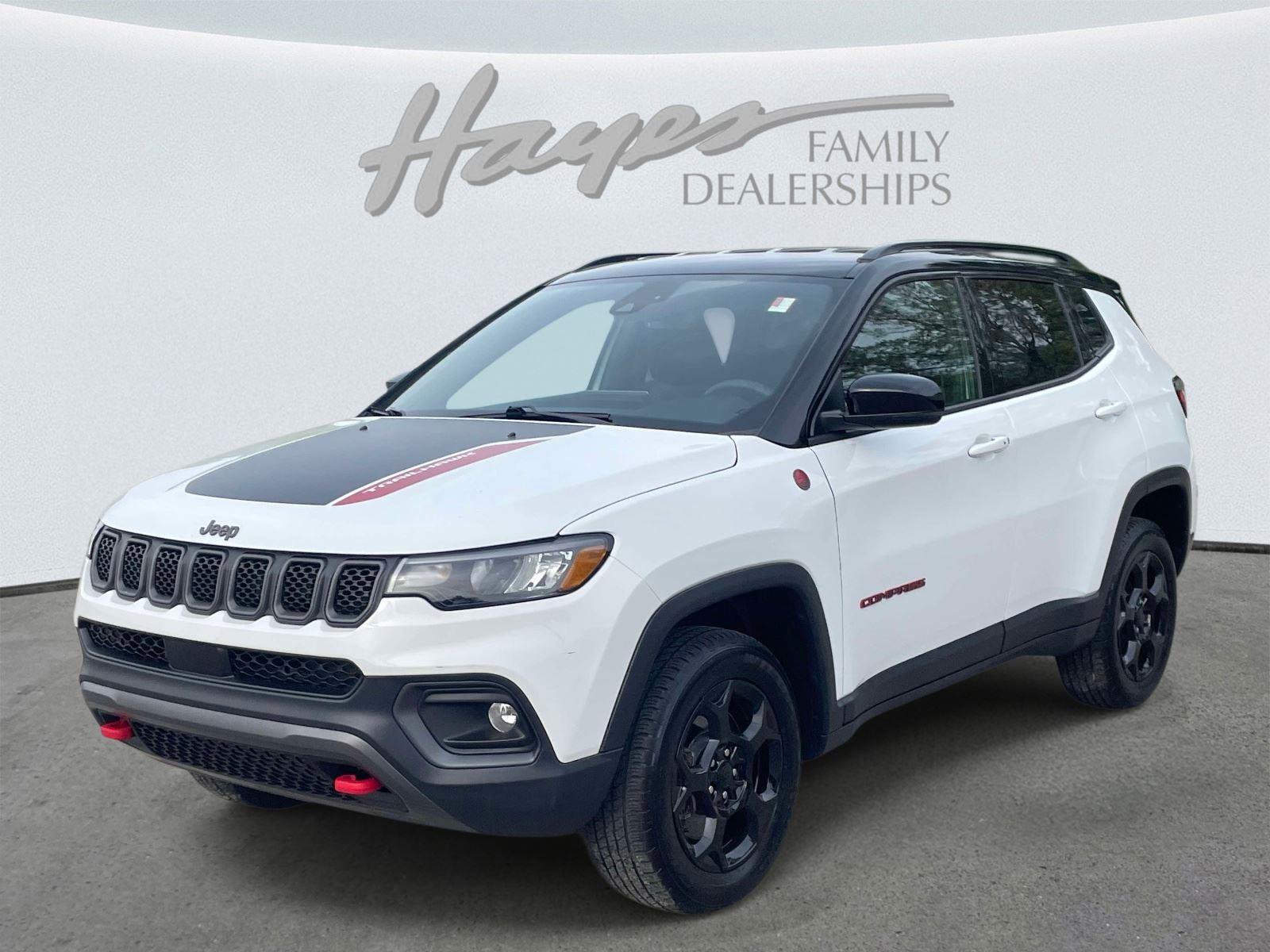 Used 2023 Jeep Compass Trailhawk image 7