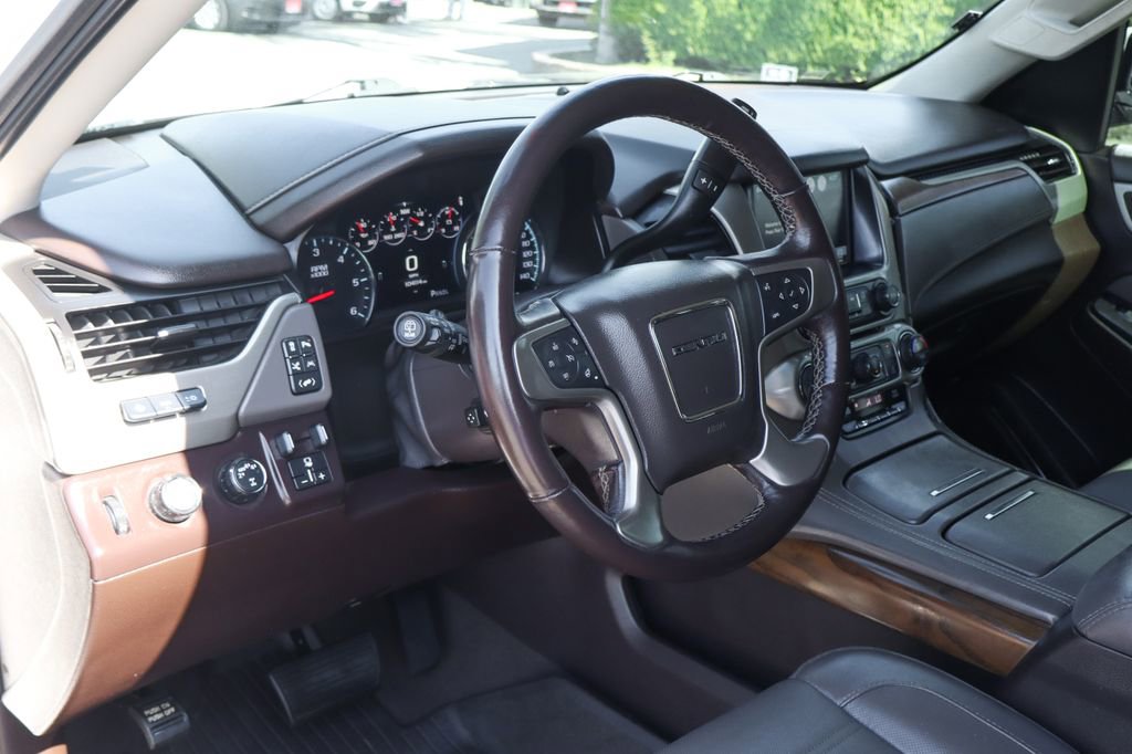Used 2019 GMC Yukon XL Denali w/ Open Road Package AWD/4WD image 24