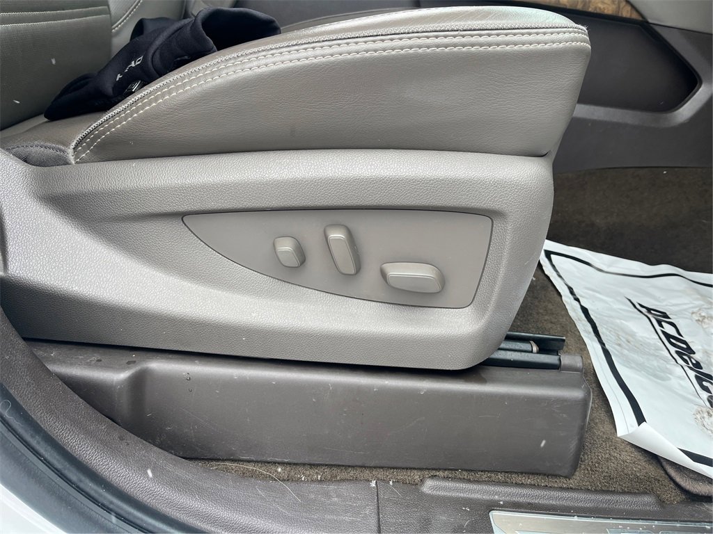 Used 2018 GMC Yukon Denali image 44