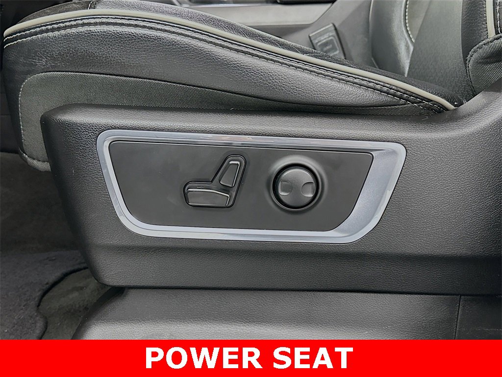 Used 2024 RAM 1500 Laramie image 12