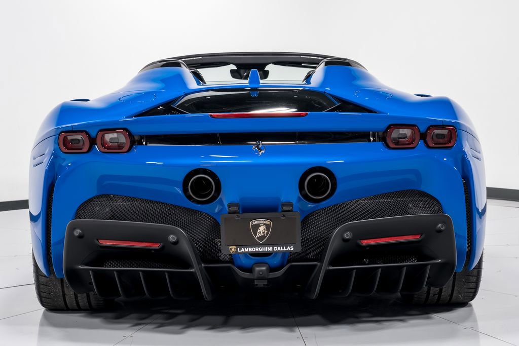 Used 2024 Ferrari SF90 Spider image 4