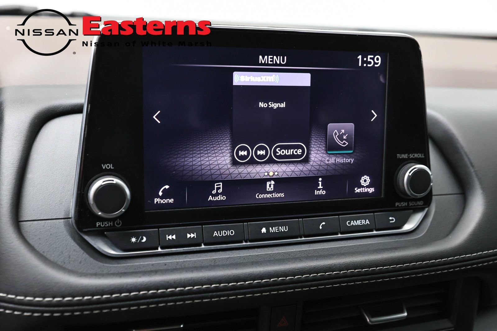Used 2023 Nissan Rogue S AWD/4WD image 18
