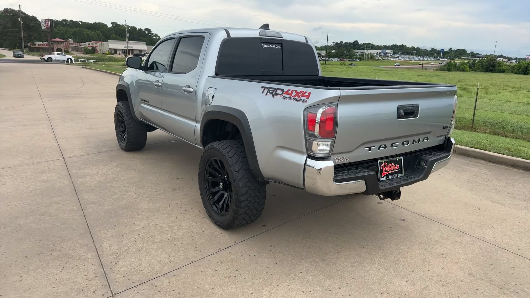 Used 2022 Toyota Tacoma TRD Off-Road AWD/4WD image 7