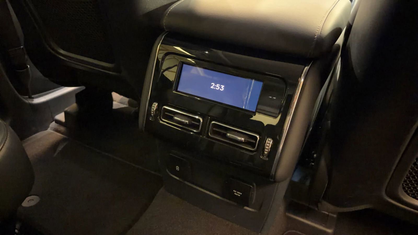 Used 2025 Lincoln Aviator AWD image 19