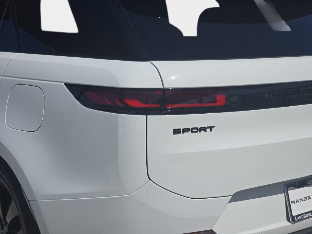 New 2026 Land Rover Range Rover Sport Dynamic SE AWD/4WD image 36