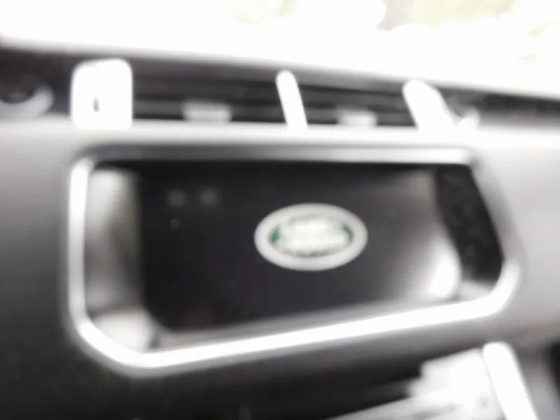 Used 2017 Land Rover Range Rover Sport HSE image 25
