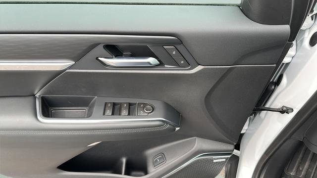 New 2026 GMC Acadia Elevation AWD/4WD image 10