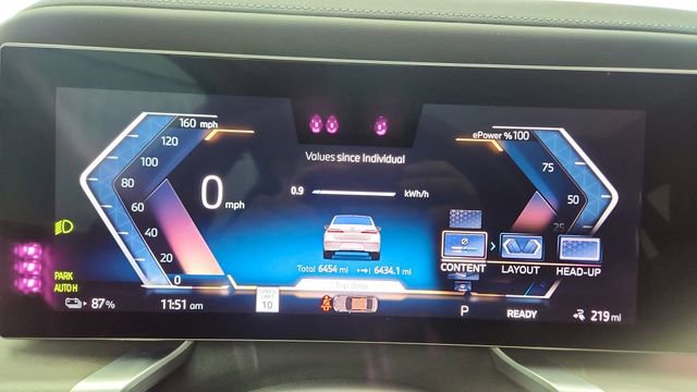 Used 2023 BMW i7 xDrive60 w/ Executive Package 2 image 42