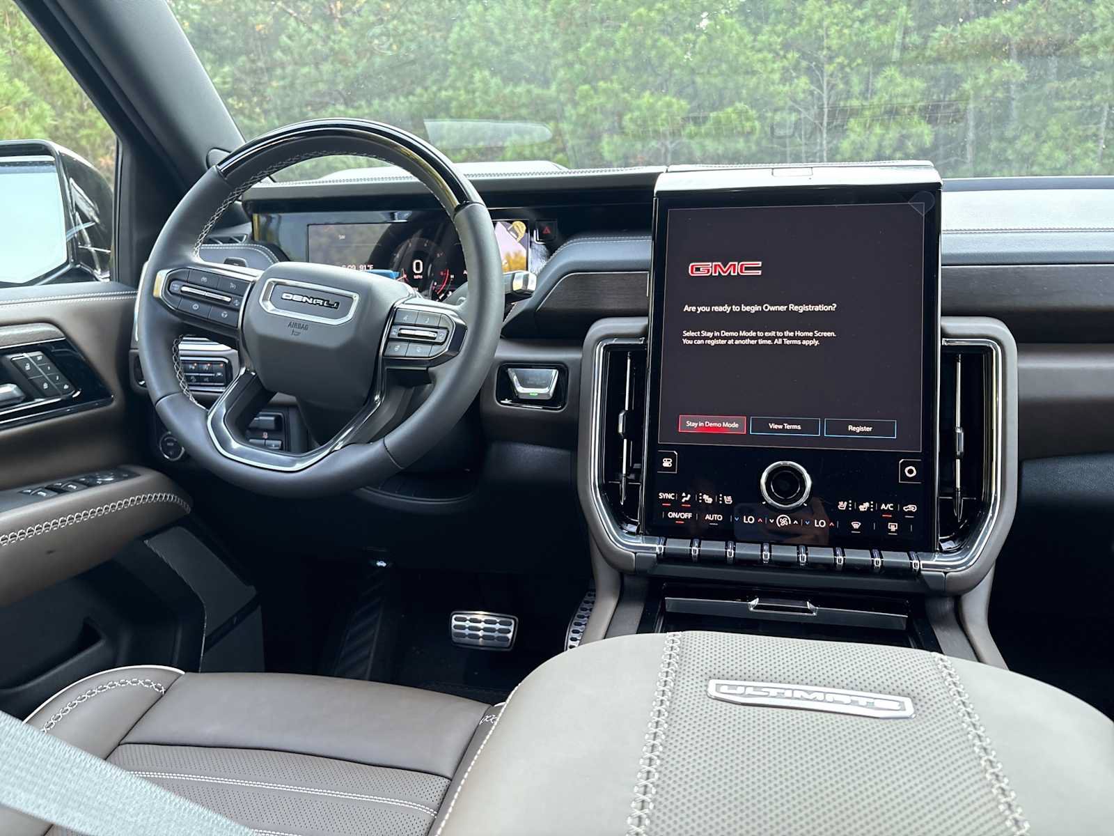 New 2026 GMC Yukon XL Denali Ultimate AWD/4WD image 3