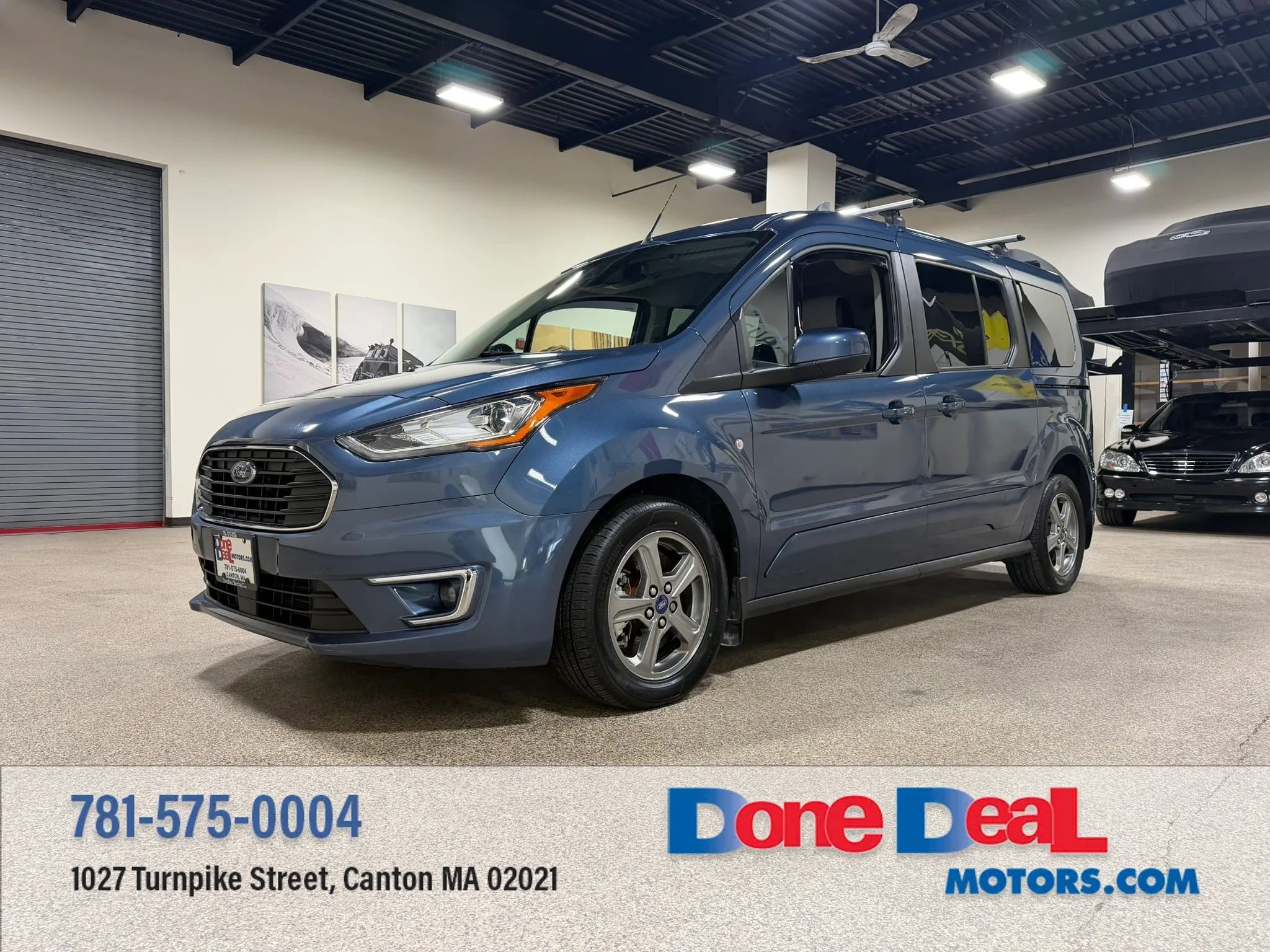 Used 2021 Ford Transit Connect Titanium w/ Trailer Tow Package FWD image 1