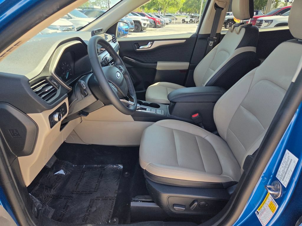 Used 2020 Ford Escape SEL FWD image 3