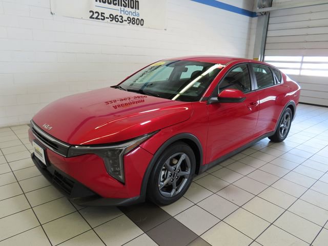 Used 2025 Kia K4 LXS FWD image 2