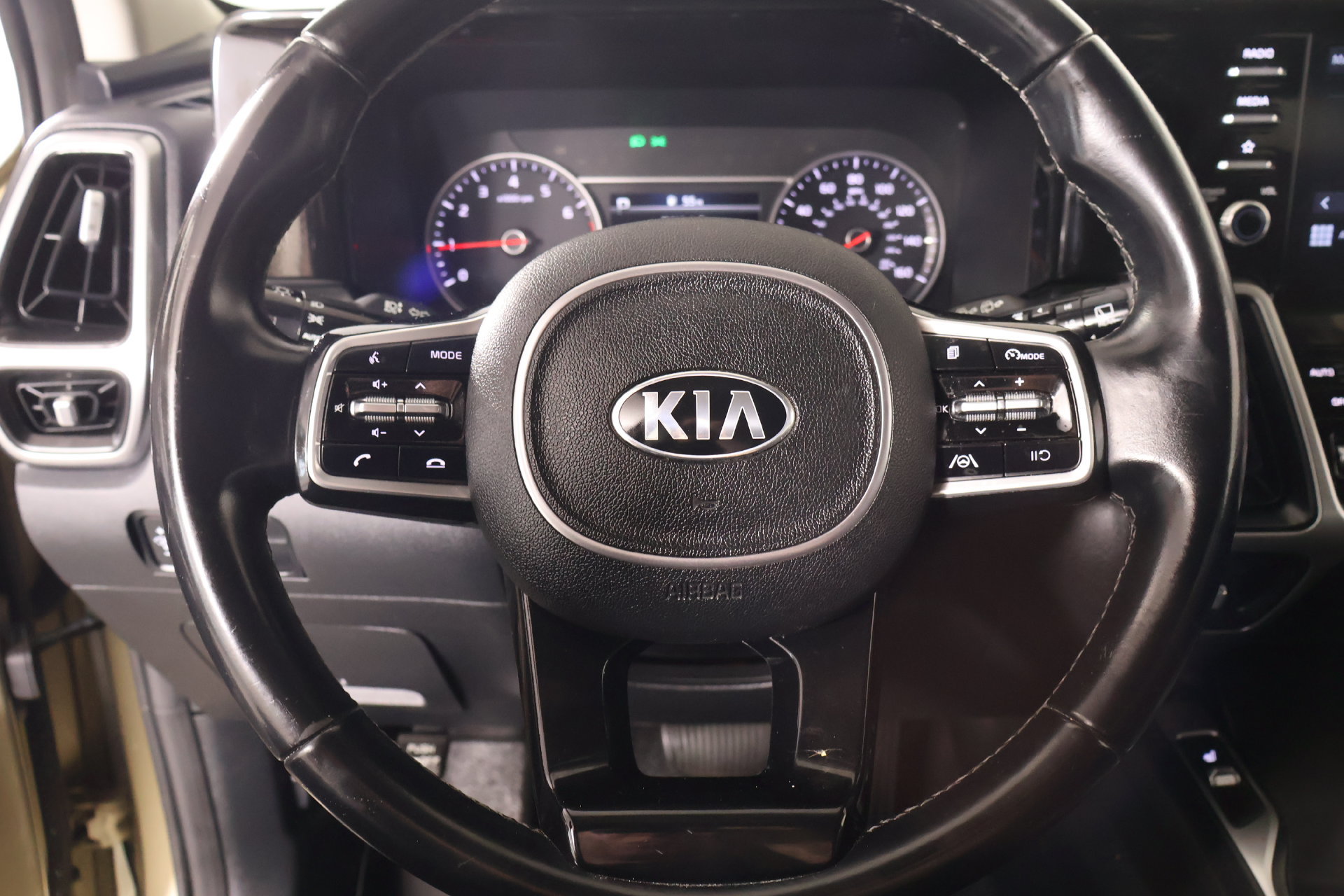 Used 2021 Kia Sorento S AWD/4WD image 3