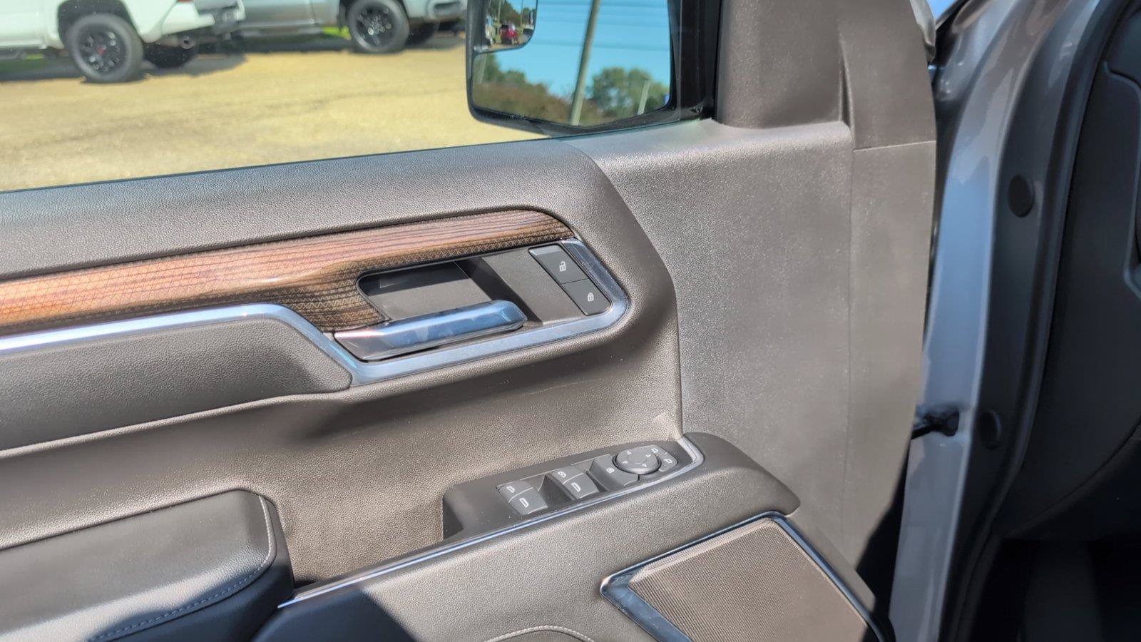 Used 2024 Chevrolet Silverado 1500 LT w/ Leather Package RWD image 12