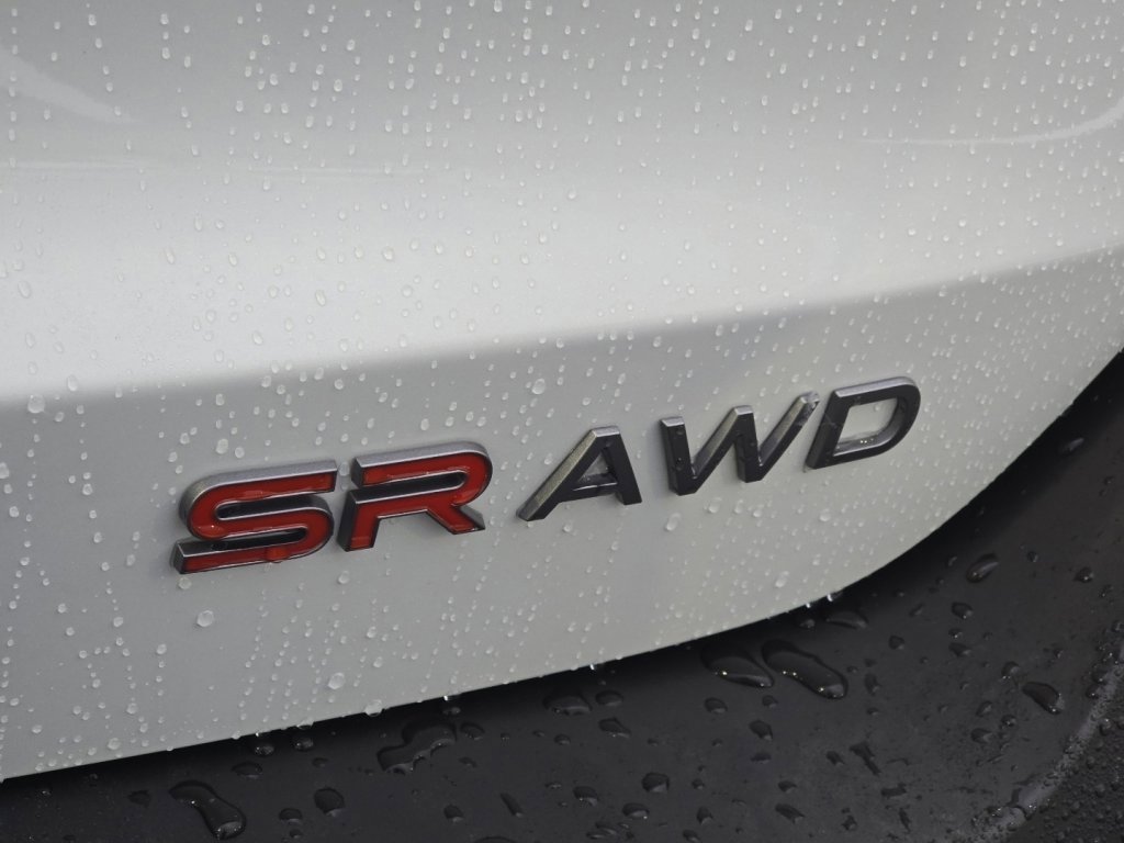 New 2026 Nissan Kicks SR w/ Cold Weather Package image 17