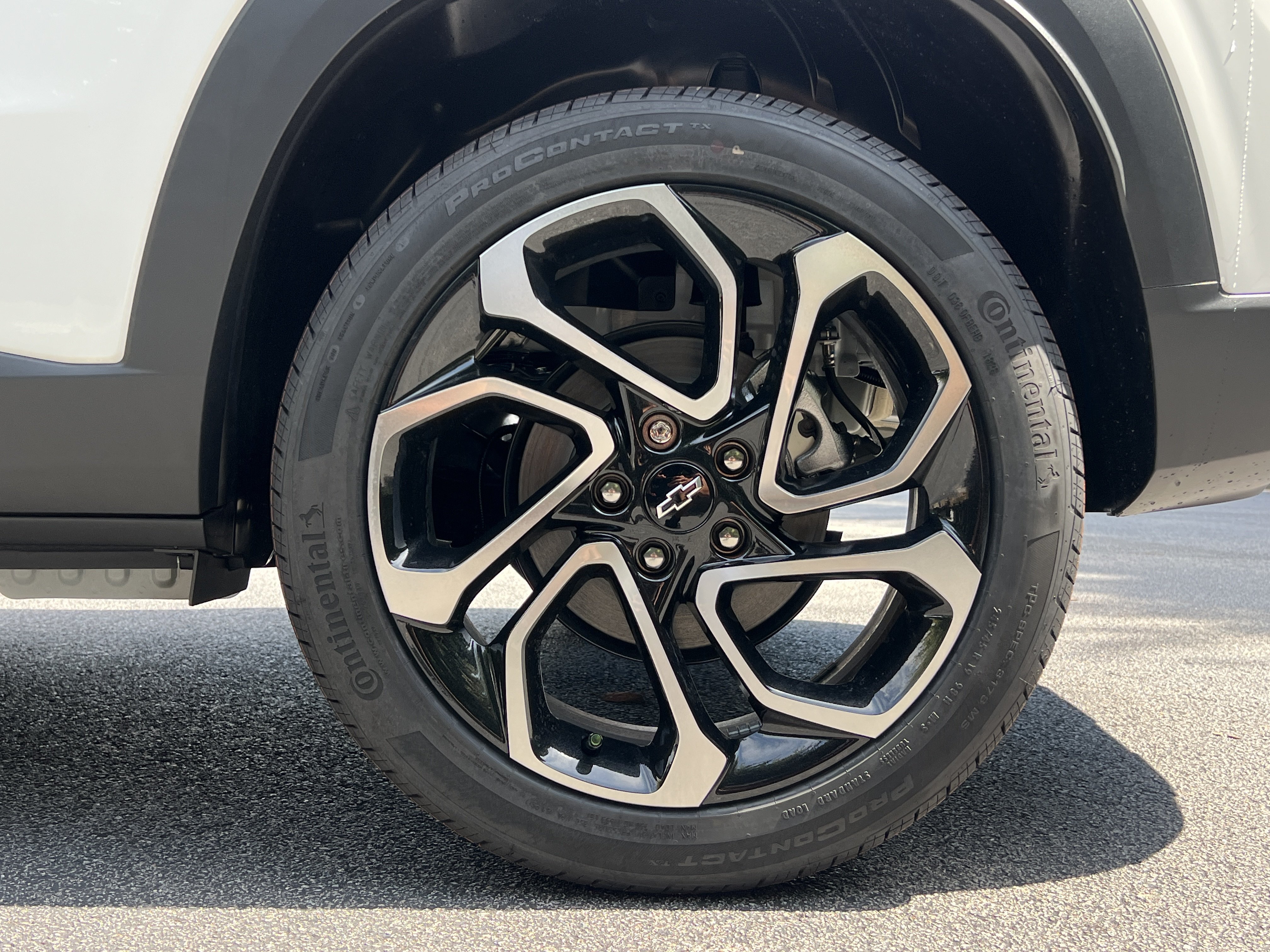New 2026 Chevrolet Trax RS FWD image 38