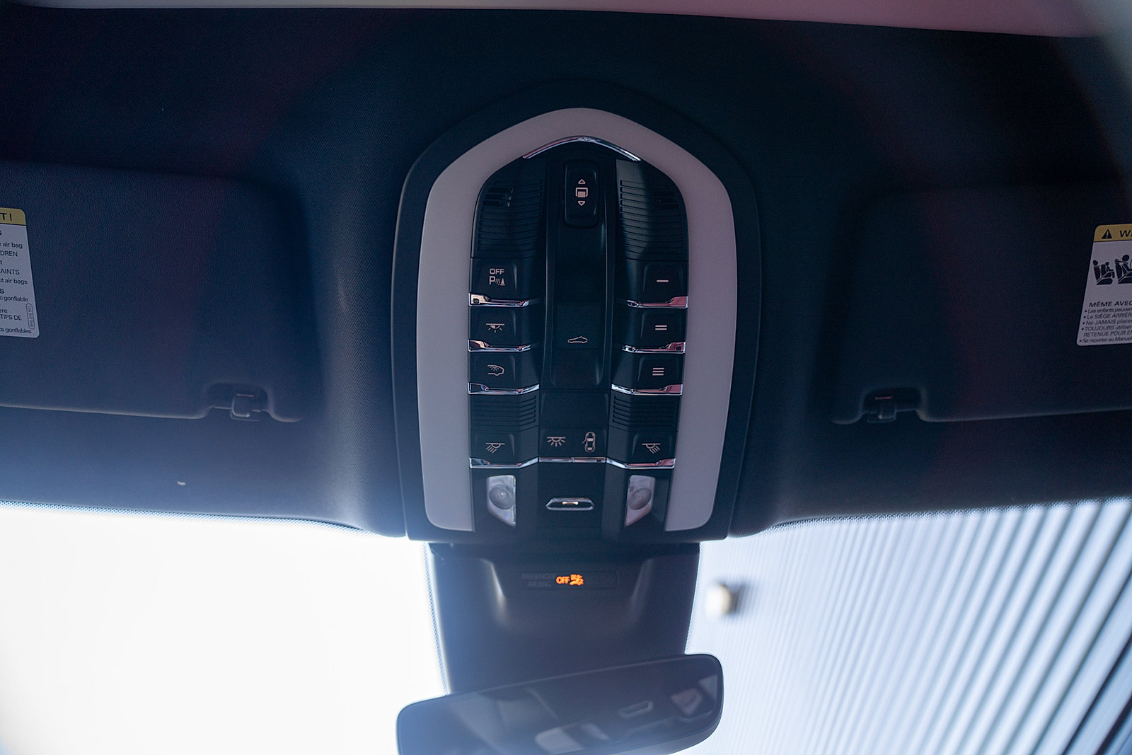 Used 2026 Porsche Macan AWD/4WD image 10