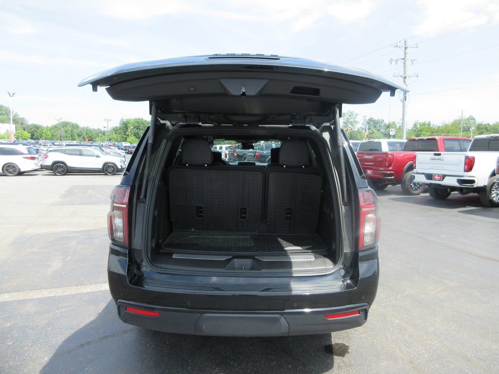 Certified 2023 Chevrolet Tahoe Z71 w/ Luxury Package AWD/4WD image 8