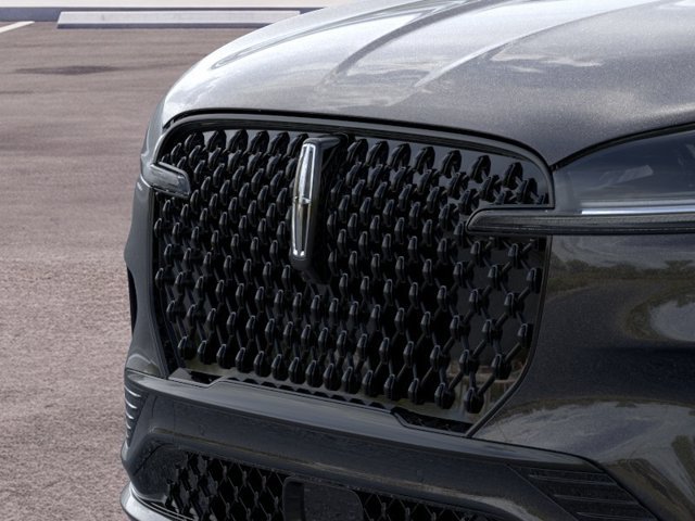 New 2026 Lincoln Aviator 2WD w/ Jet Appearance Package image 17