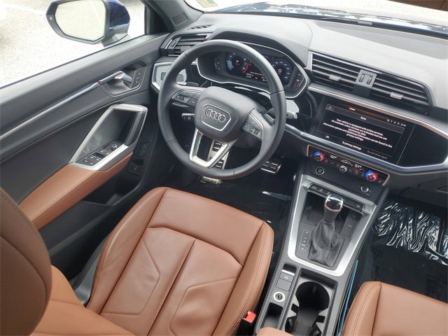 Used 2024 Audi Q3 2.0T Premium Plus w/ Premium Plus Package image 12