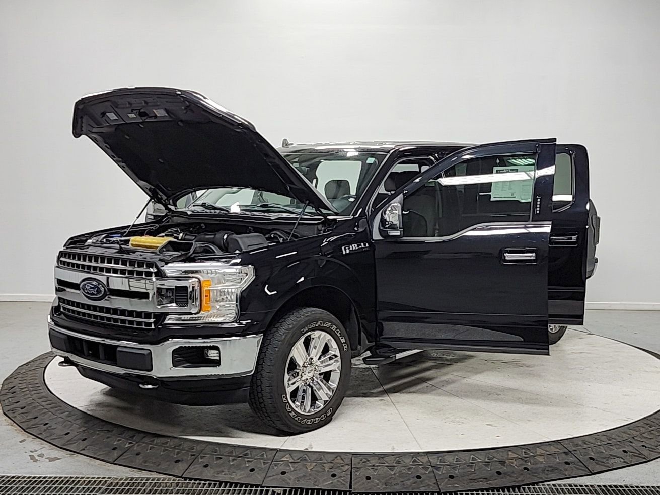 Used 2019 Ford F150 XLT w/ Equipment Group 302A Luxury image 11