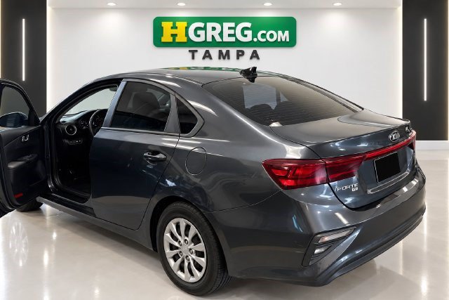 Used 2021 Kia Forte Sedan FWD image 2
