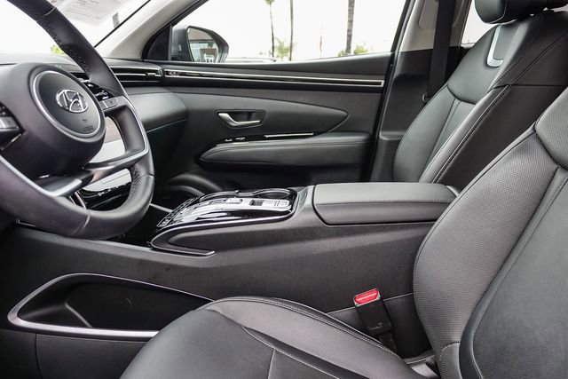 Certified 2023 Hyundai Tucson Limited AWD/4WD image 18