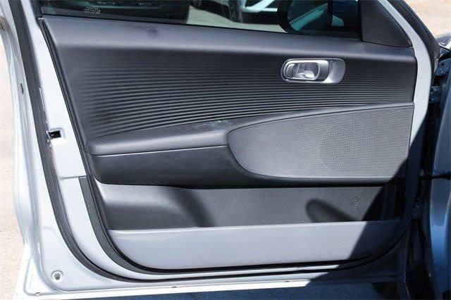 Used 2025 Hyundai Ioniq 6 SEL image 12