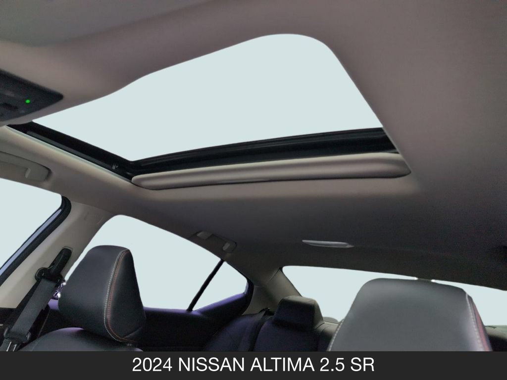 Certified 2024 Nissan Altima 2.5 SR w/ SR Premium Package FWD image 16