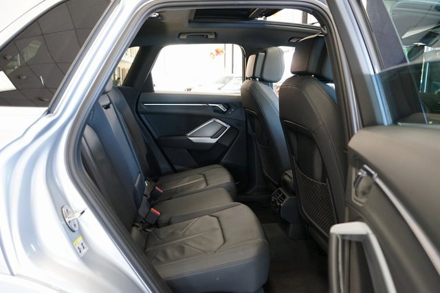 Used 2021 Audi Q3 2.0T Premium image 12