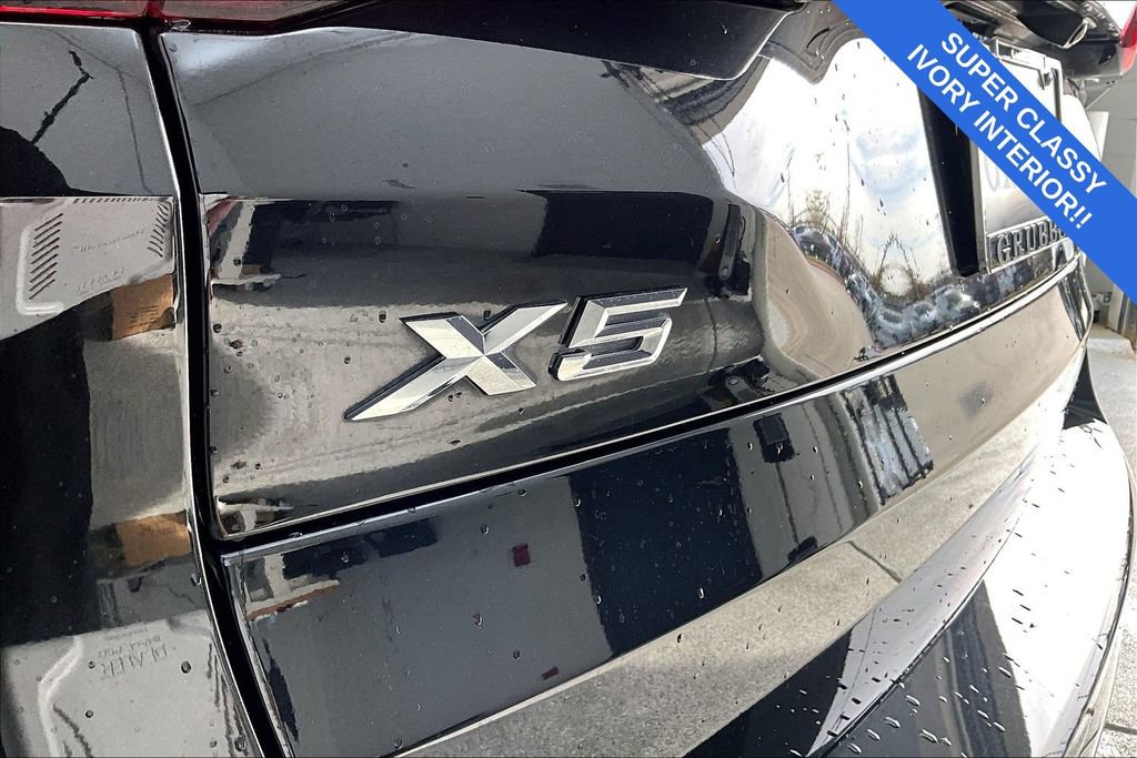 Used 2023 BMW X5 xDrive40i w/ M Sport Package image 41