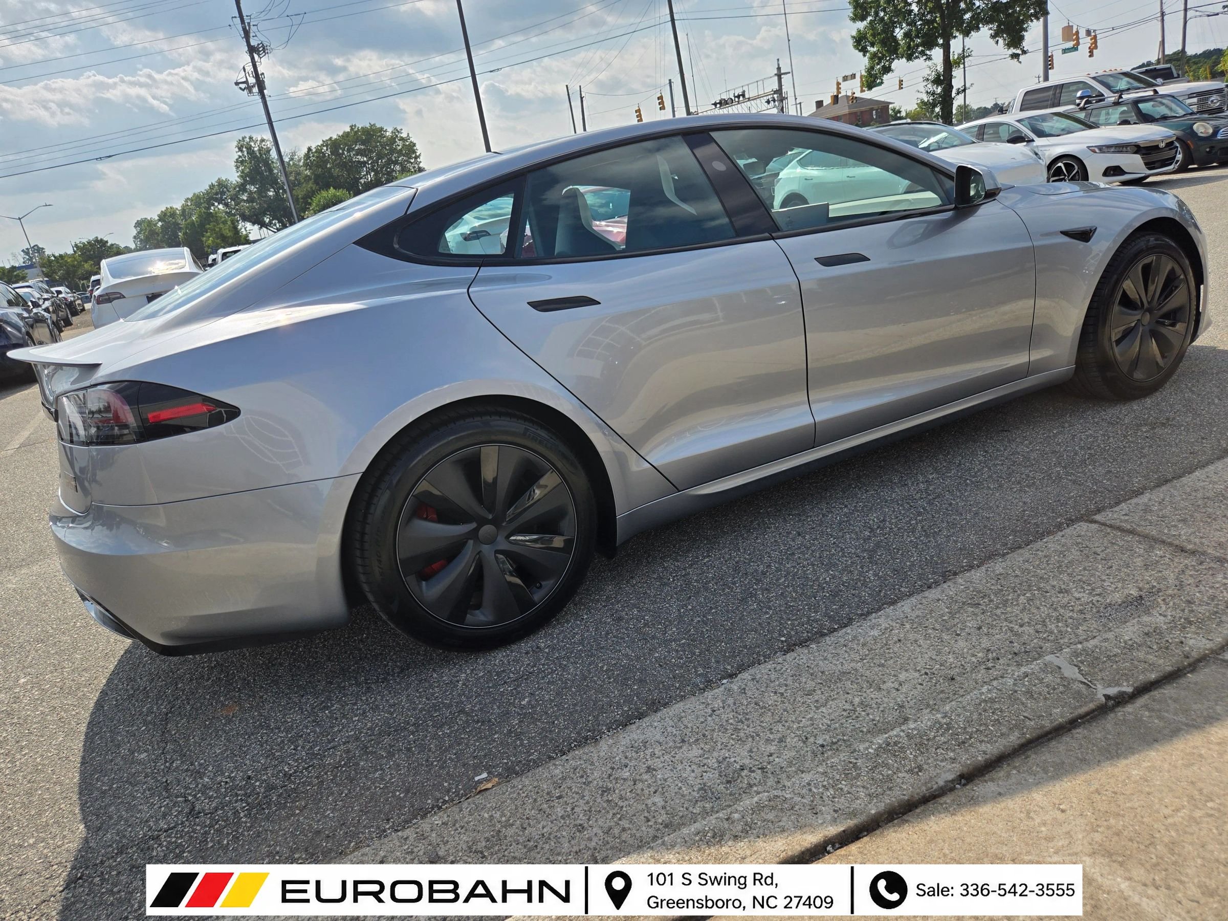 Used 2024 Tesla Model S Plaid AWD/4WD image 29