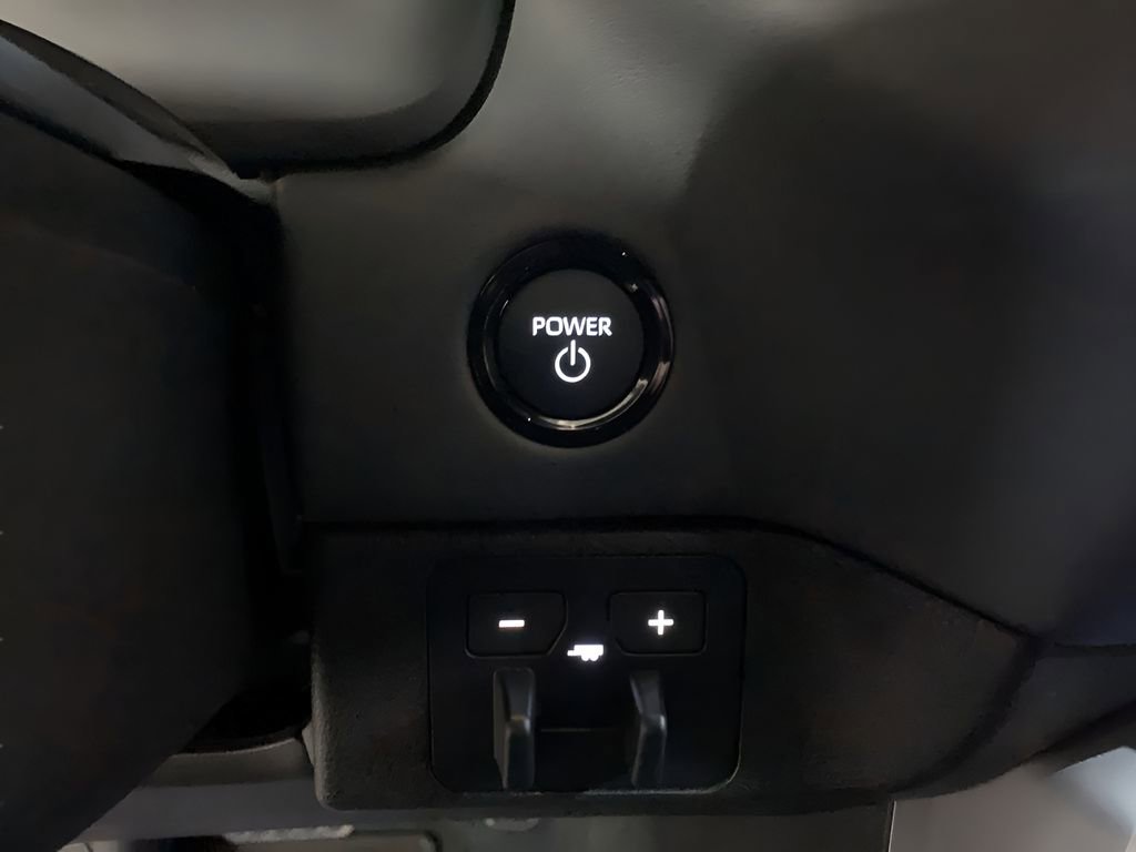 New 2025 Toyota Tundra Platinum image 27