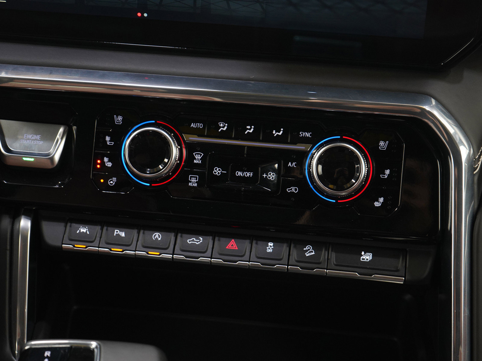 Used 2024 GMC Sierra 1500 Denali Ultimate image 16