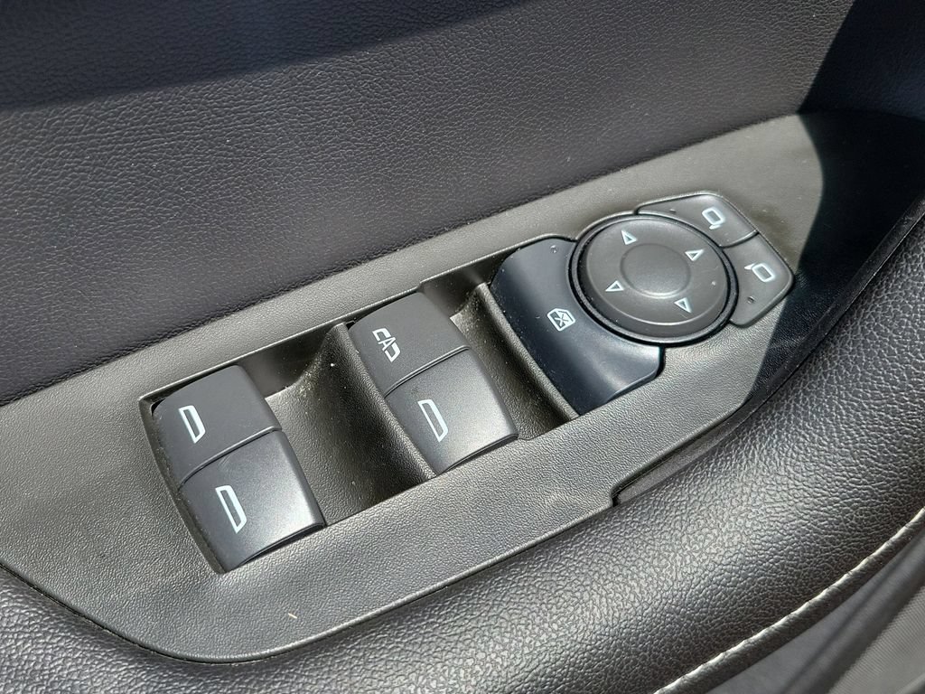 Used 2025 Chevrolet Blazer LT AWD/4WD image 13