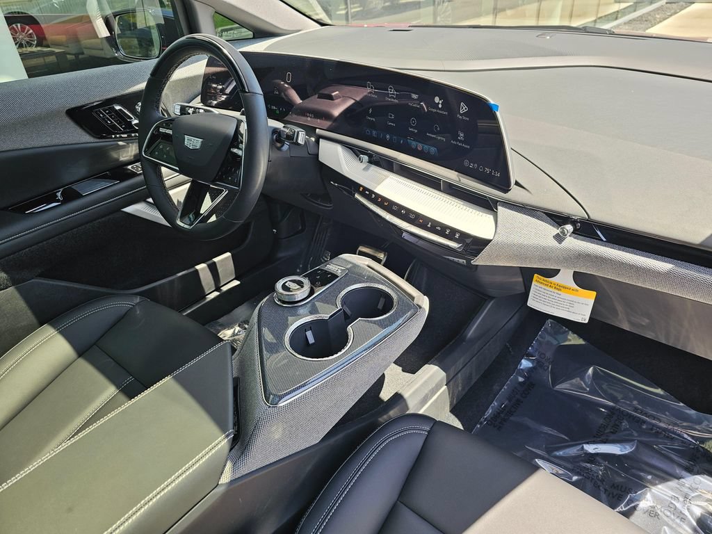 New 2026 Cadillac Optiq Luxury 1 RWD image 10