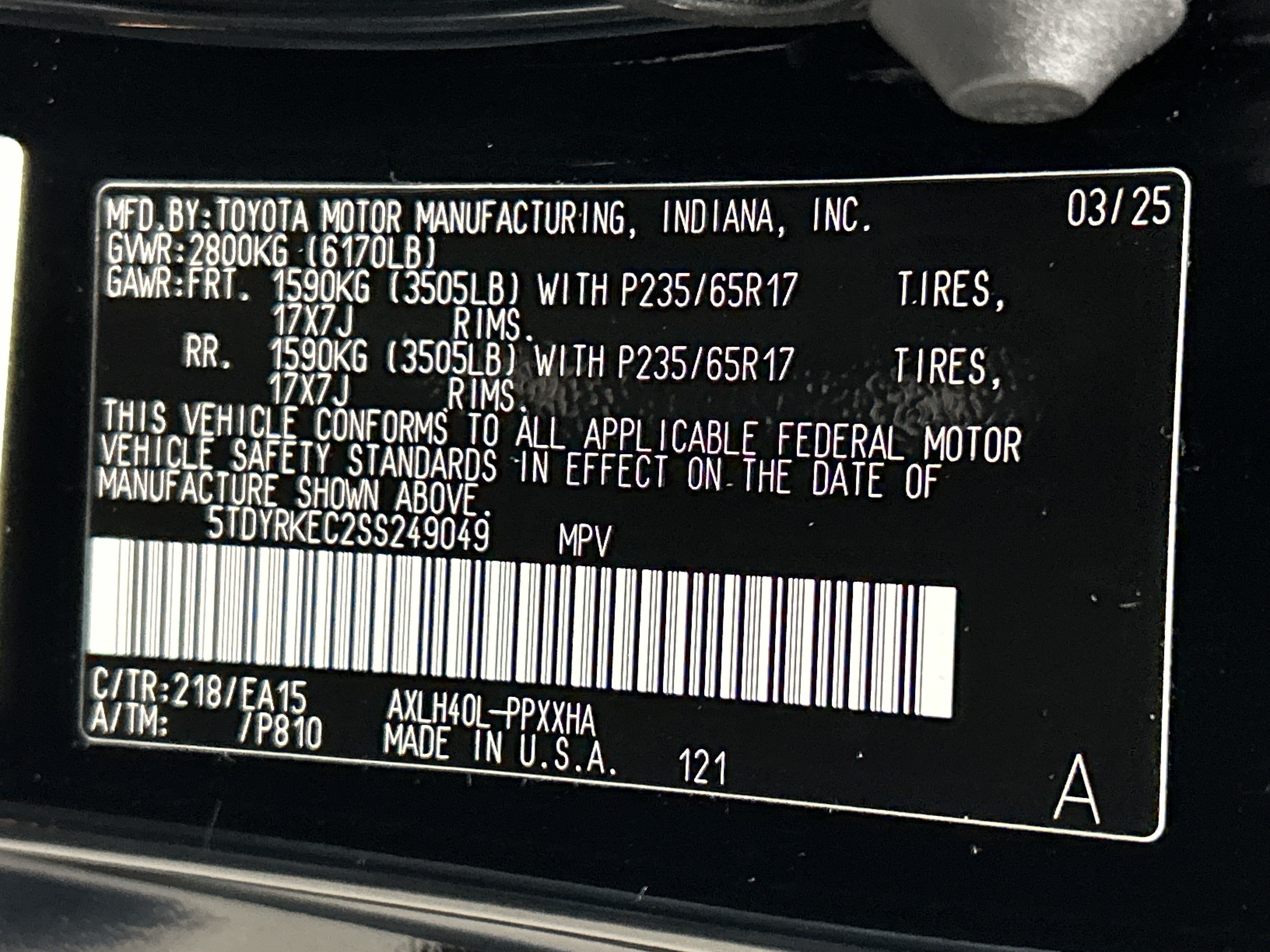 Certified 2025 Toyota Sienna XLE FWD image 36