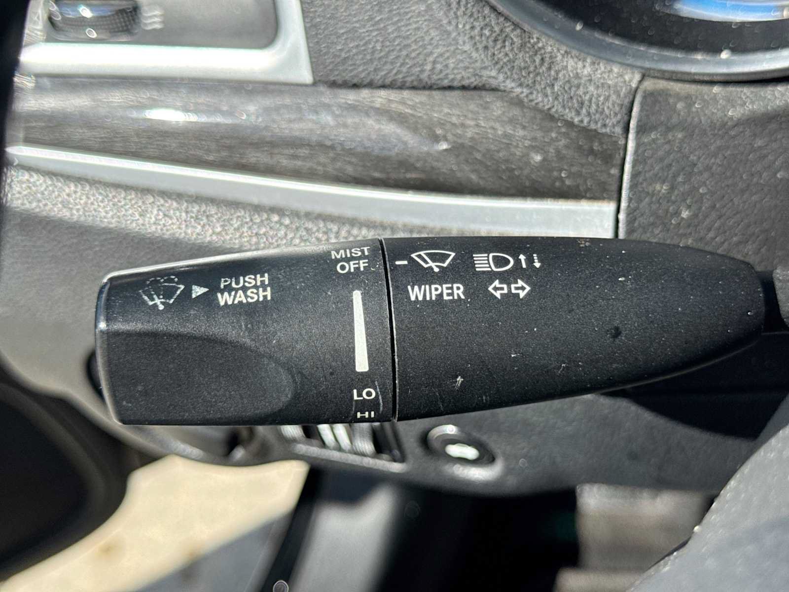 Used 2017 Chrysler 300 Limited RWD image 25