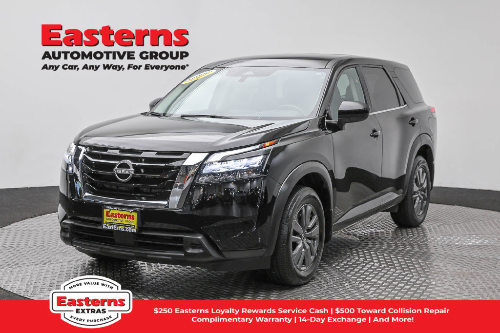 Used 2024 Nissan Pathfinder S