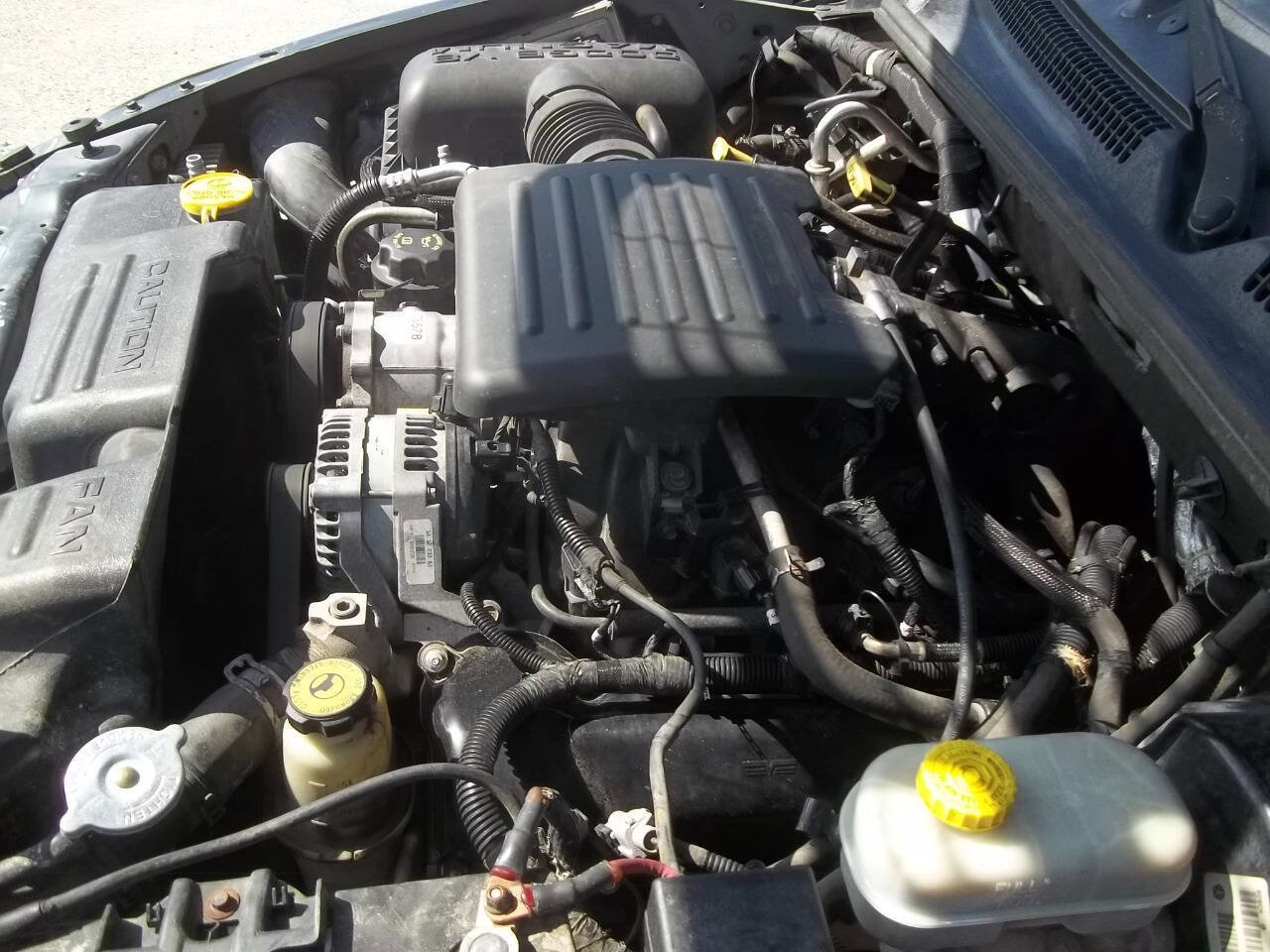 Used 2001 Dodge Durango Sport 4WD 4dr SUV image 16