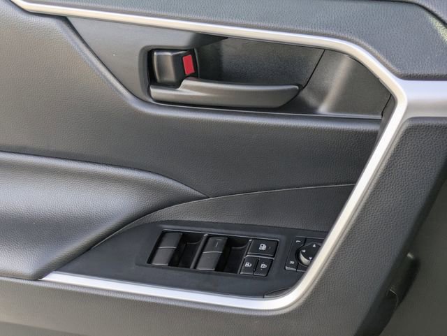 Used 2023 Toyota RAV4 LE image 23