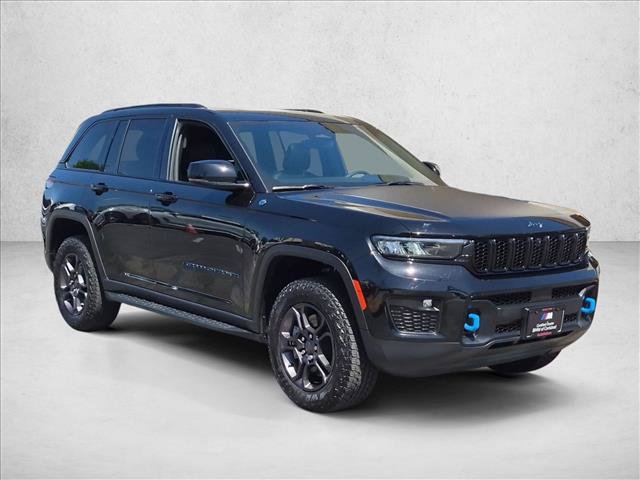 Used 2023 Jeep Grand Cherokee Trailhawk w/ Luxury Tech Group III AWD/4WD image 3