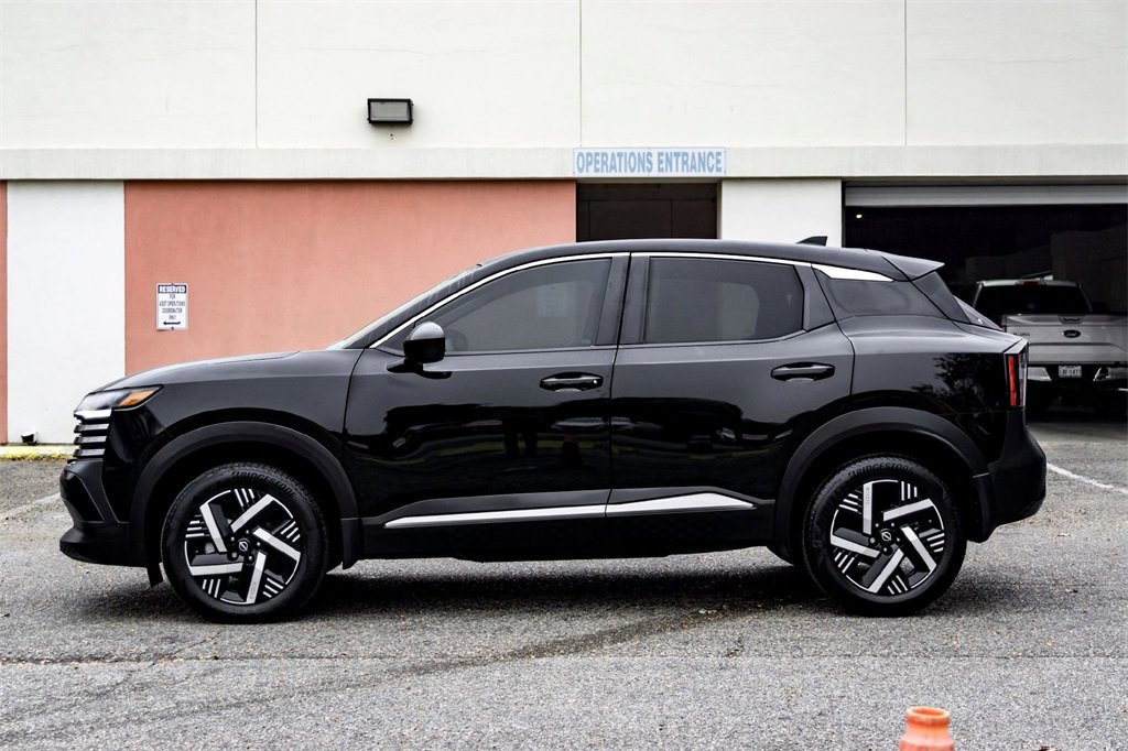 Used 2025 Nissan Kicks SV w/ Interior Electronics Package image 8