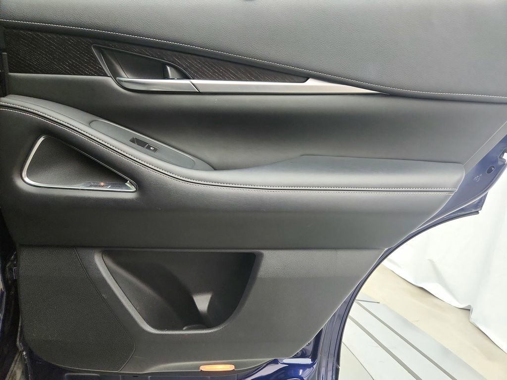 Used 2022 INFINITI QX60 Sensory image 41