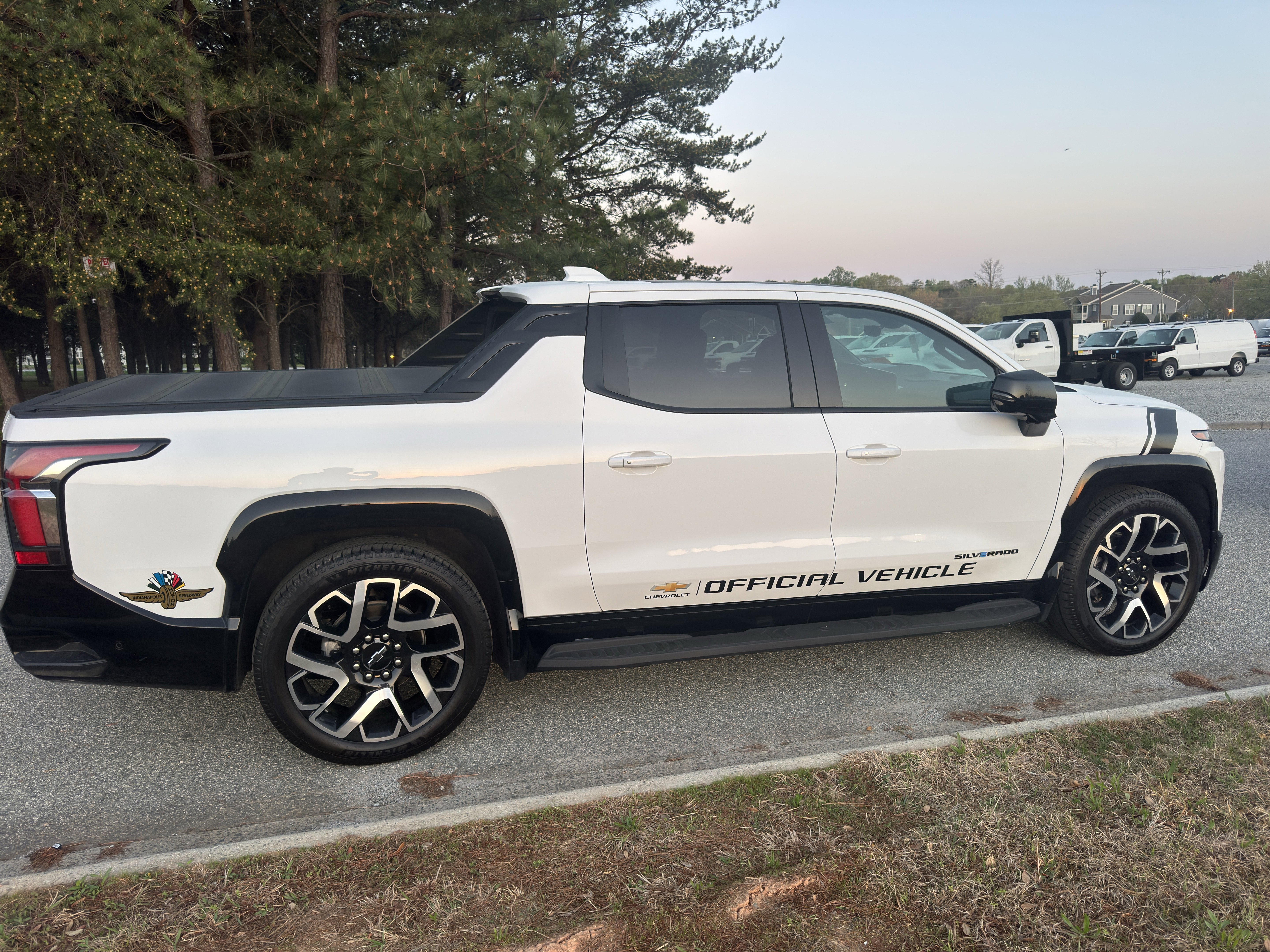 Certified 2025 Chevrolet Silverado EV RST image 11