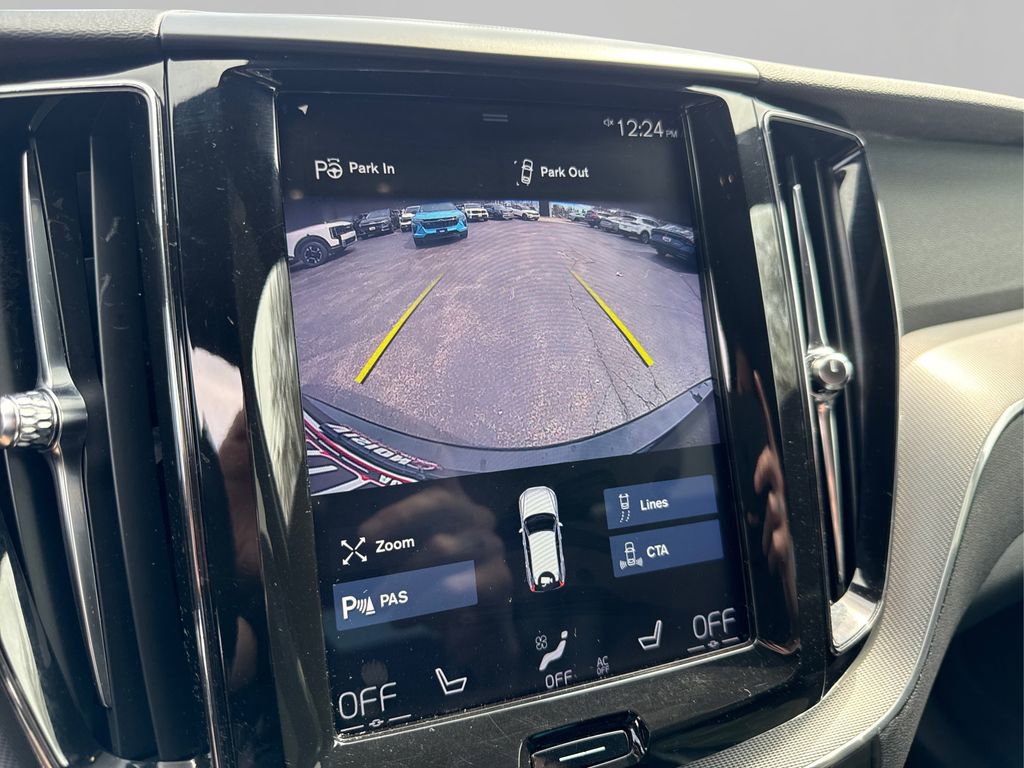 Used 2018 Volvo XC60 T5 R-Design w/ Convenience Package image 35